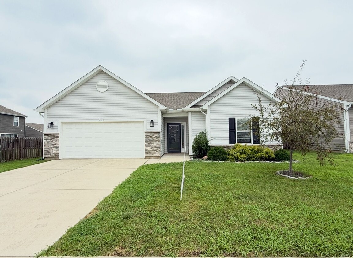 Charming 3-Bed, 2-Bath Home in Avalon Bluf... - Charming 3-Bed, 2-Bath Home in Avalon Bluf...