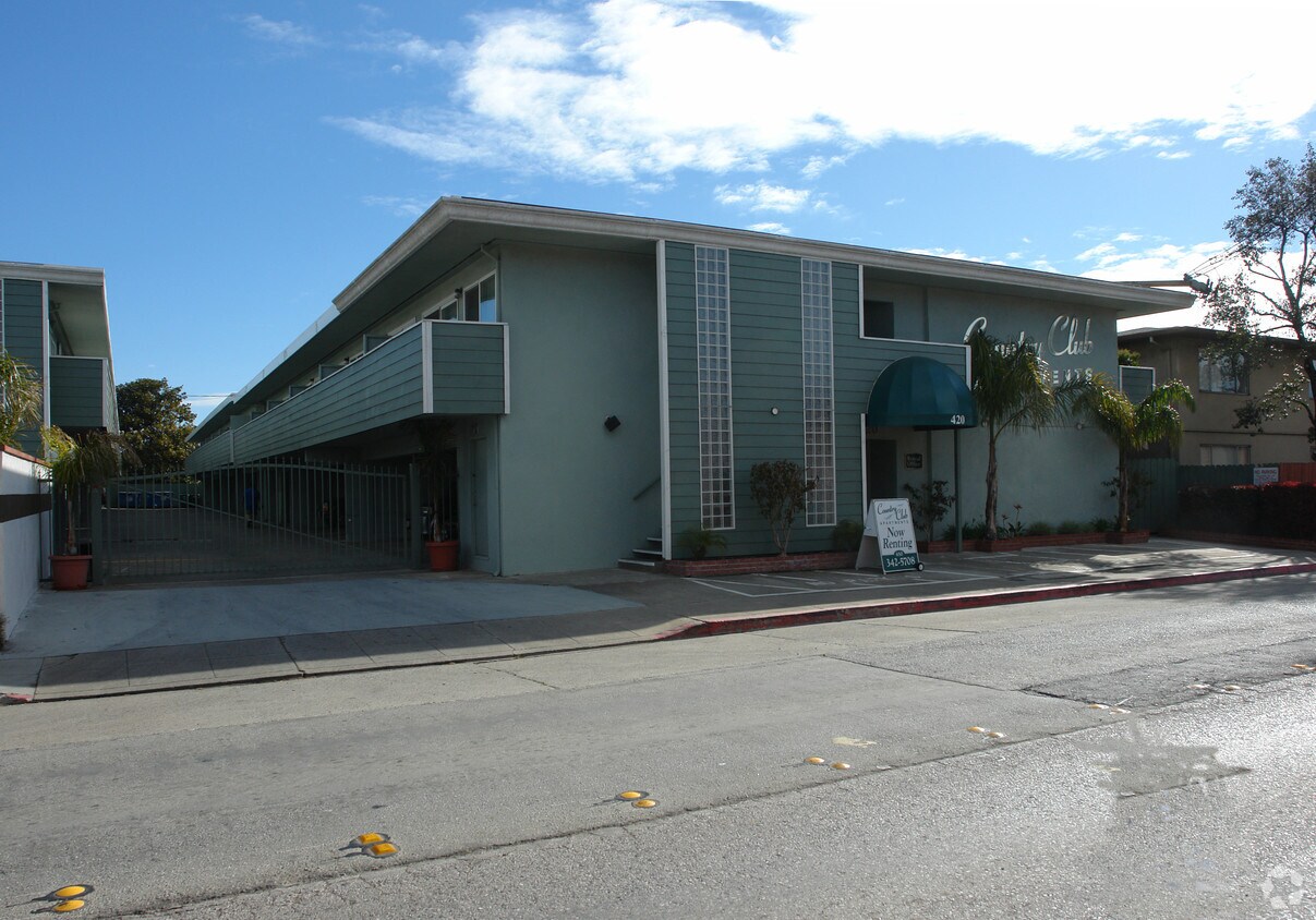 Country Club Apartments 420 N Bayshore Fwy San Mateo, CA Apartments