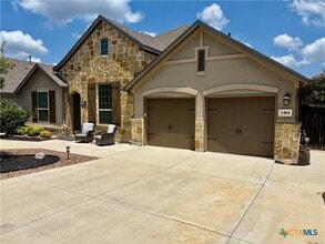 Building Photo - 1404 Pioneer Dr