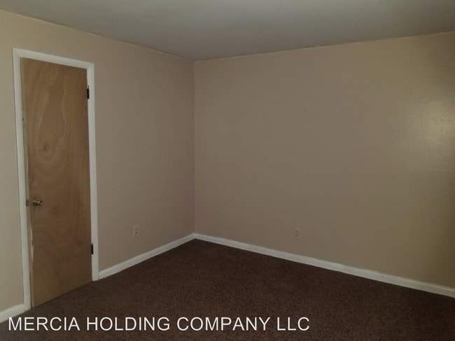 Building Photo - 1124-1142 Case Ct