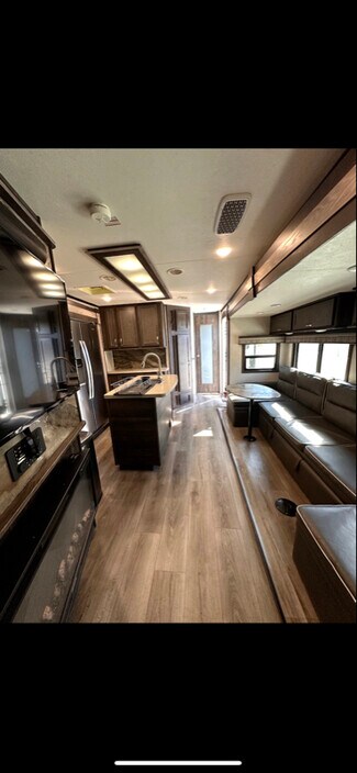 Building Photo - 1312 Brandonwood Dr