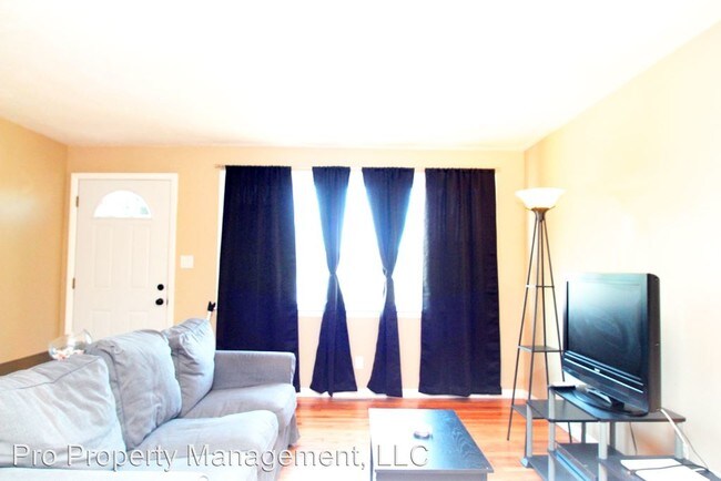 Foto del edificio - 128 Kenyon Cir