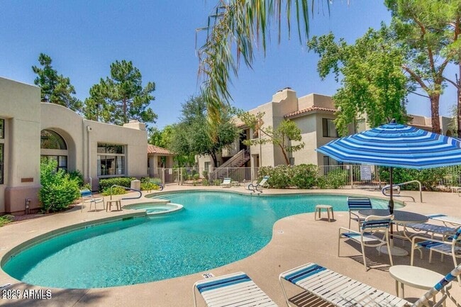 Foto del edificio - 750 E Northern Ave