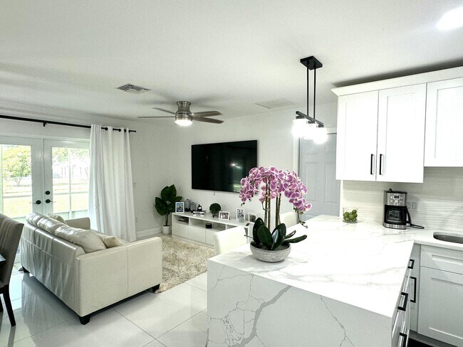 Foto del edificio - 121 Eider Ct