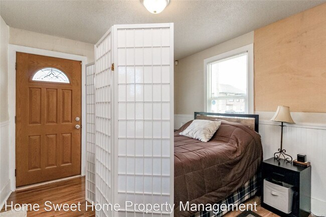 Foto del edificio - 2 br, 1 bath House - 208 N Washington Street