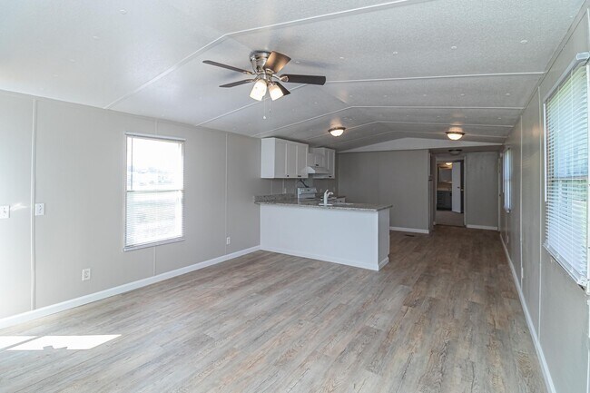 Foto del edificio - ADORABLE 2 BR | 2 BA in Pikeville * Weekly...