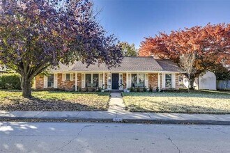 Building Photo - 309 Stiles Dr