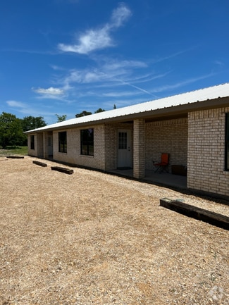 Building Photo - 134 Private Rd