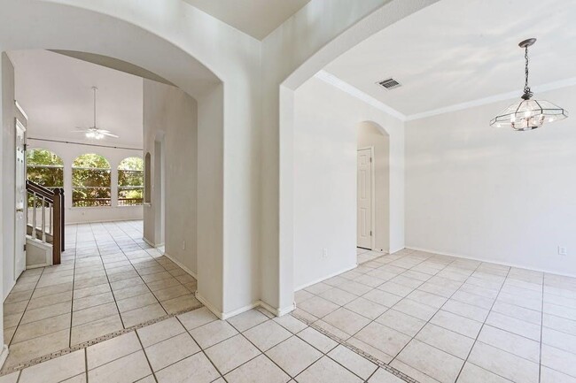 Building Photo - 10216 Snapdragon Dr
