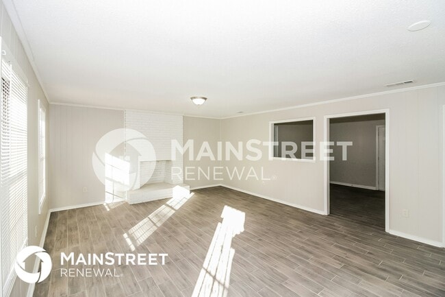 Building Photo - 26 Hickory Hills Dr