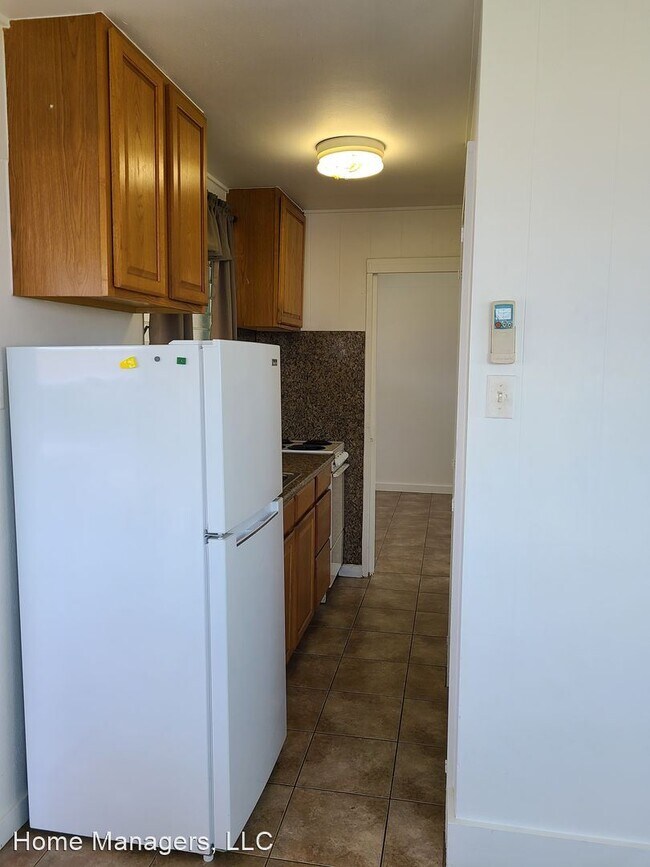 Building Photo - 1 br, 1 bath House - 126A S Wakea Avenue