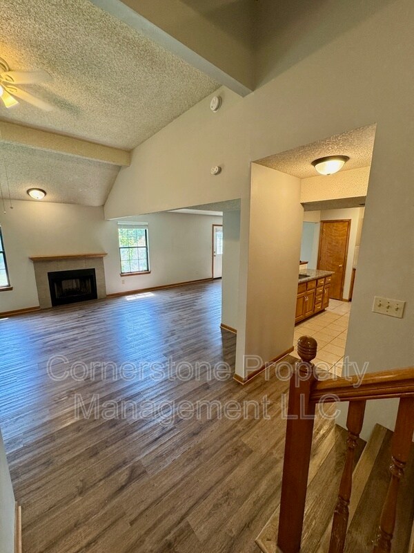Foto del edificio - 2529 Crestline Ct