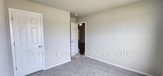 Foto del edificio - 6805 SW Chestnut Hill Rd