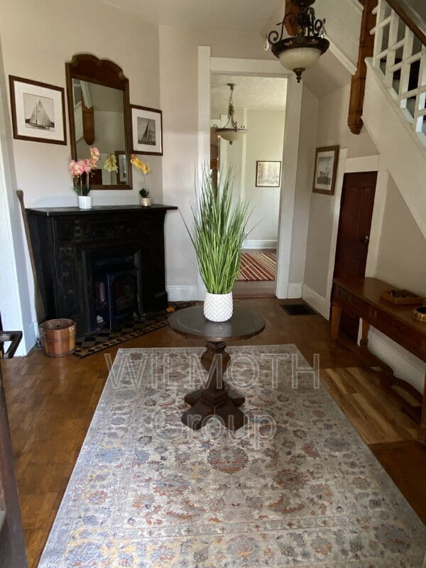 Photo - 1230 E Ohio St Apartment