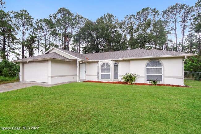 Foto del edificio - 1790 Lantana Ct NW