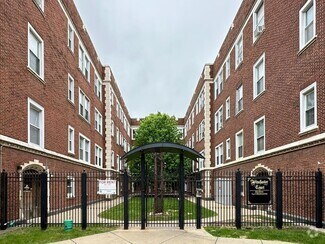 Building Photo - 4408 N Winchester Ave