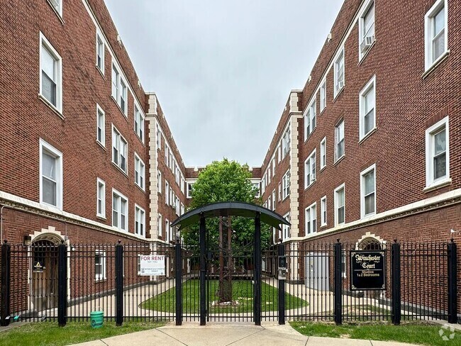 Building Photo - 4400 N Winchester Ave