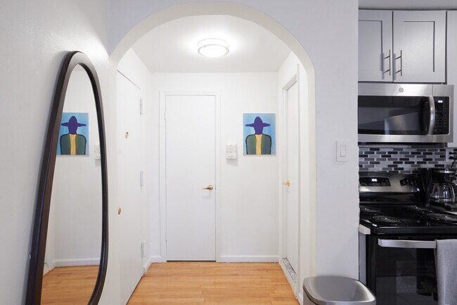 Foto del edificio - 227 E 30th St