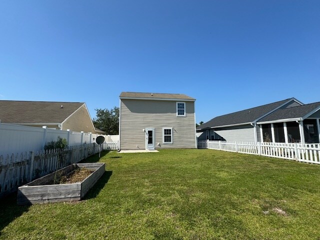 Foto del edificio - 3030 Hollybrooke Dr