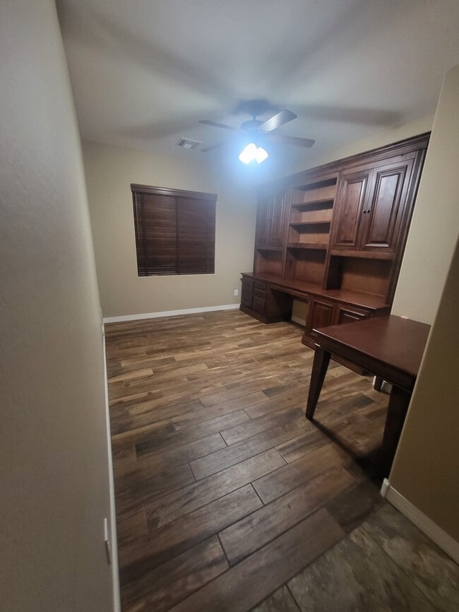 Building Photo - Welton Place