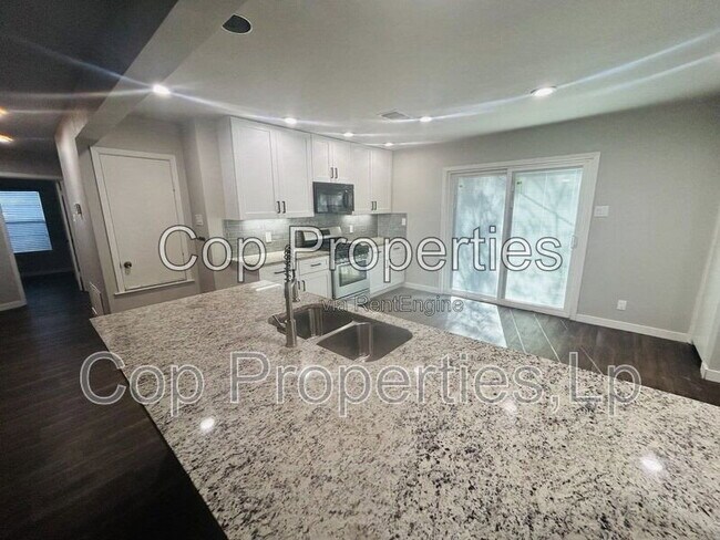Foto del edificio - 2914 Greenacres St