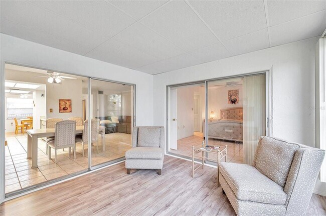 Foto del edificio - 3840 Staysail Ln