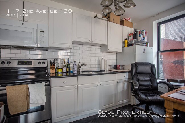 Building Photo - 117 2nd Ave