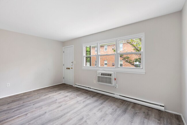 Foto del edificio - 39-45 1st St