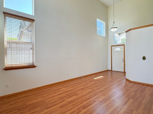 Foto del edificio - Beautiful 3 bed, 2.5 bath Edmonds Duplex U...