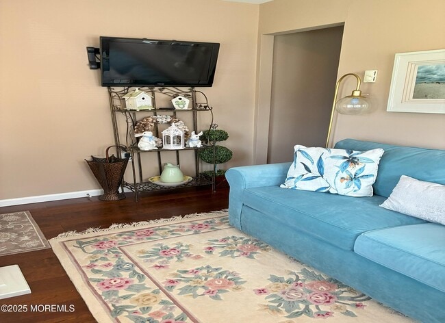 Building Photo - 5B Graystone Pl