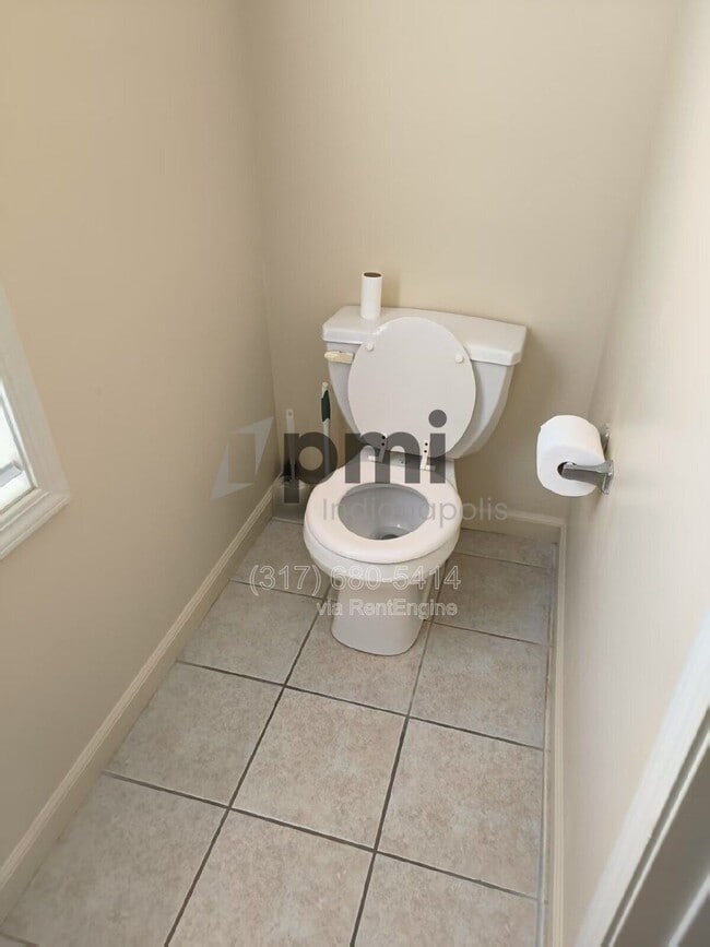 Building Photo - 2871 S Walnut Street Pike