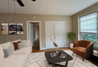 Building Photo - 3541 N Meridian St