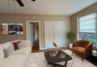 Building Photo - 3541 N Meridian St