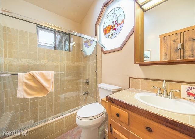 Building Photo - 4 br, 3.5 bath House - 4110 Robert Avenue