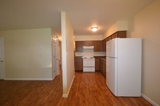 Building Photo - Sommerfield Apartments