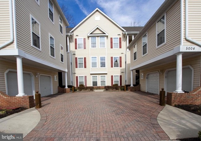 Building Photo - 5004 Willow Branch Way