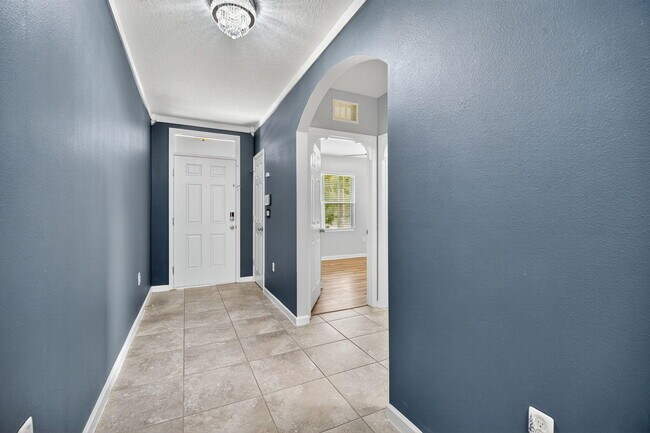 Building Photo - 280 Falls Church St SW