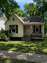 Building Photo - 1010 N 12th St