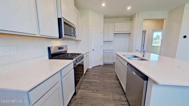 Building Photo - 349 Appalachian Trl