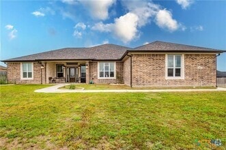 Building Photo - 8119 Green Hill Dr