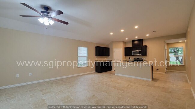 Foto del edificio - Be the First to Occupy this 3 Bed 2 Bath H...