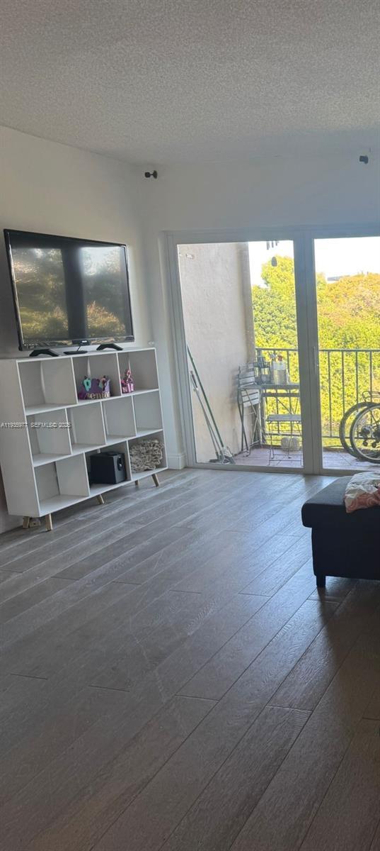 Foto del edificio - 8897 Fontainebleau Blvd