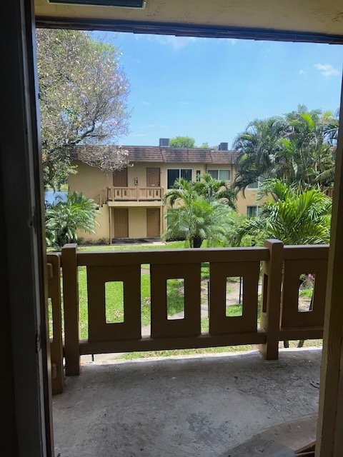 Photo - 2440 NW 39th Wy (Lauderdale Lakes, FL)