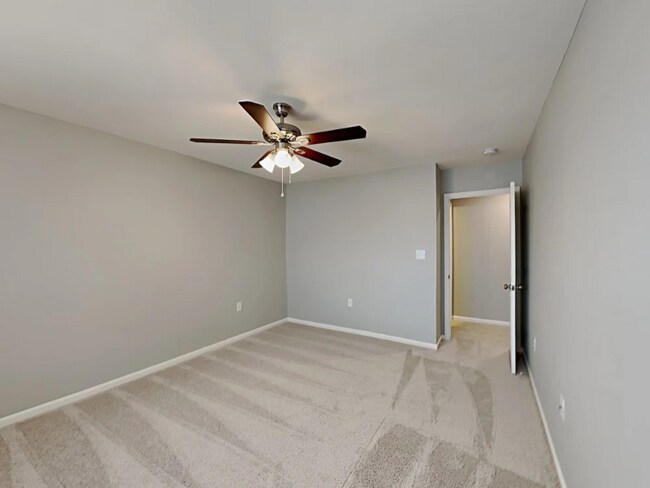 Foto del edificio - 345 Hunslet Cir