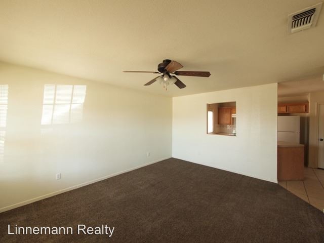 Building Photo - 2702 Seabiscuit
