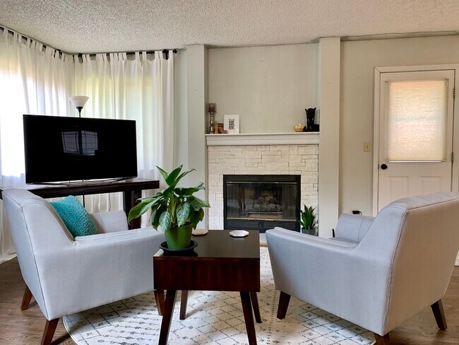 Foto del edificio - 3340 Richmond Dr