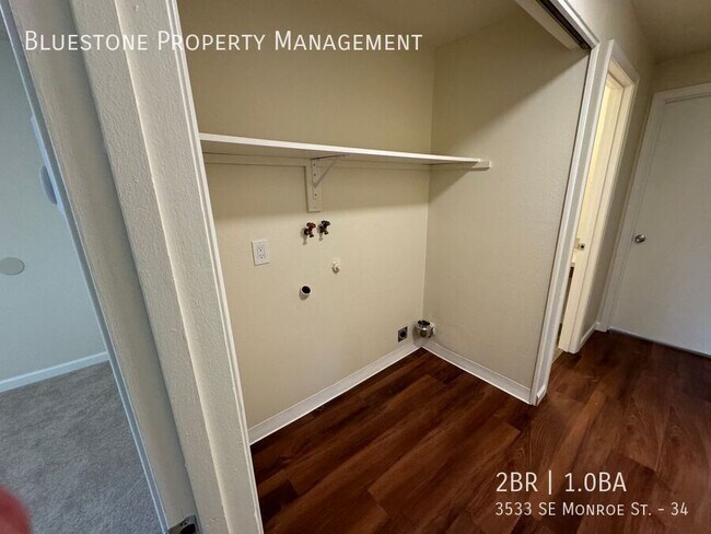 Foto del edificio - 3533 SE Monroe St