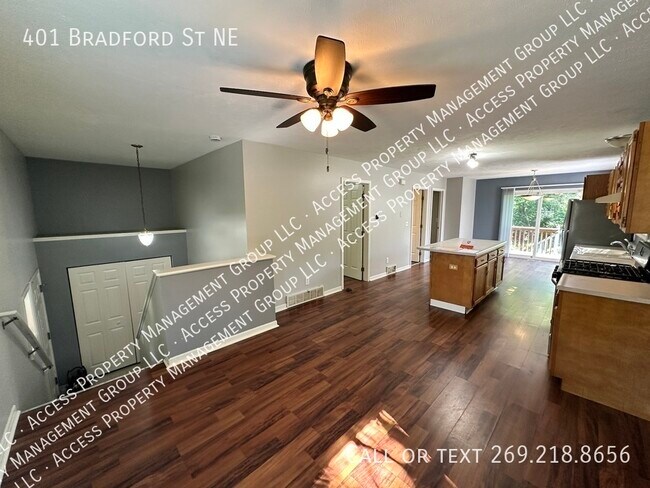 Building Photo - 401 Bradford St NE