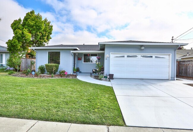 Building Photo - 35532 Cabrillo Dr