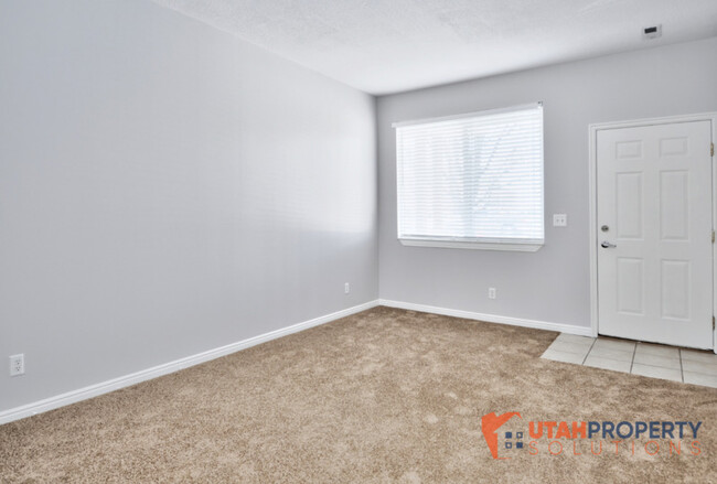 Foto del edificio - 6729 Pine Landing Way